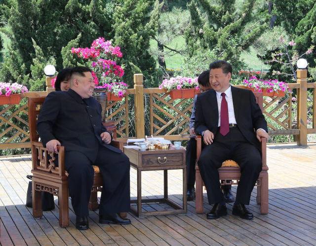 5月7日至8日，习近平同朝鲜劳动党委员长金正恩在大连举行会晤 