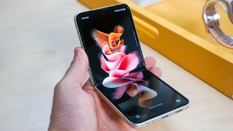 【APPSO 科技早报 - 0812】1. 哔哩哔哩日活用户突破 6500 万，成为国内第三大长视频平台2. 2022 款 iPhone 和 Mac 或搭载 3nm 芯片3. 三星正式发布 Galaxy Z Fold3 / Flip3 折叠屏手机等新品，具体可看