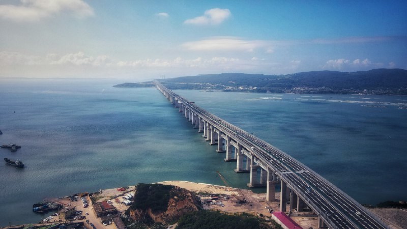 很多人知道福州离台湾近，但可能没具体的概念，福州的平潭到台北就120多公里，相当于上海崇明到苏州、广州到深圳、北京到天津，动车一小时内可达