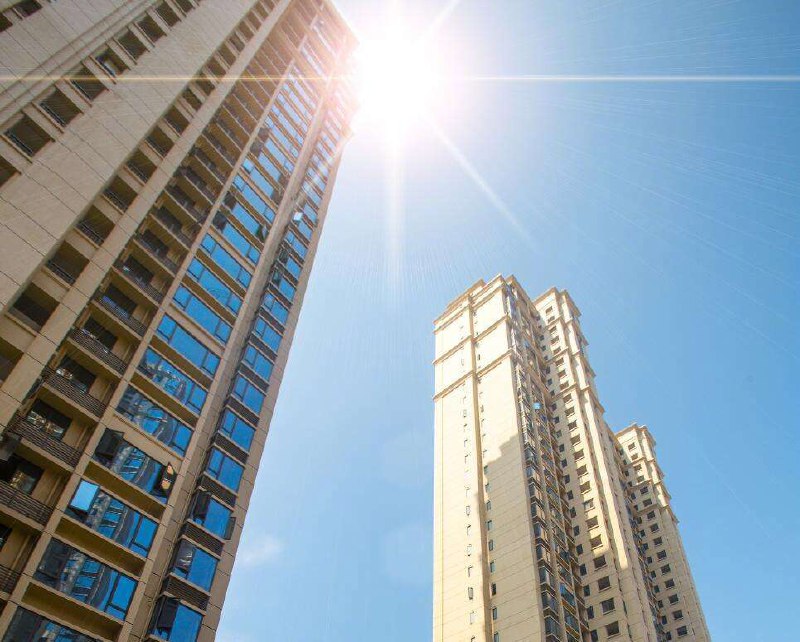 【上海下调涉房交易税 300万的房子可以少缴纳7100元】 3月7日，上海链家、上海中原、我爱我家等房产中介中介公司发布税费下调通知，自2019年3月7日起，不动产交易合同印花税、增值税附加税中的城市维护建设税及教育附加税税率发生调整