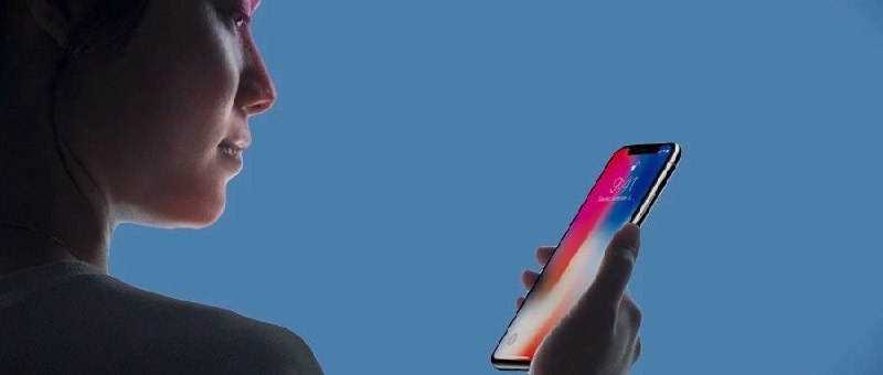 【APPSO 科技早报 - 0824】1. 微信 8.0.11 for Android 发布，加入「求锦鲤」状态2. 彭博社称苹果将开发屏下面容 ID3. 乔布斯签名 Apple II 使用手册拍出 80 万美元高价4. 公安部称已累计下架违规收集个人信息 App 1100 余款5. 阿里云回应用户注册信息泄露事件6. 小米回应成立公寓管理公司7. 索尼将发布可编程机器人玩具 toio8. 微软 Surface Duo 2 或在 10 月发布9.《COD