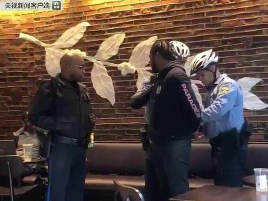 星巴克将关闭全美约8000店面 进行反种族歧视培训 