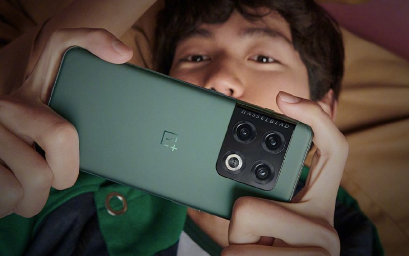 【APPSO 科技早报 - 0112】1. 一加 10 Pro 正式发布2.Shazam 推出 Chrome 浏览器扩展3.哔哩哔哩公布 2021 年百大 UP 主名单4.小鹏汽车宣布涨价5.华为拍摄月亮专利获授权6. 小米捐赠 1000 万元设立「小米体育奖学金」7. 企业微信、腾讯会议、腾讯文档三大产品正式融合打通8. 戴森推出春节元素工程挑战卡9. R 星母公司收购社交游戏巨头 Zynga10. 《蜘蛛侠