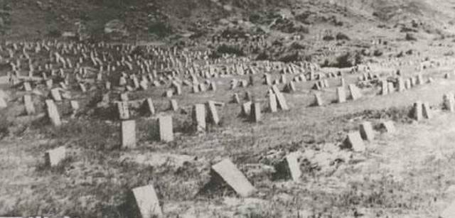 中关村原为太监养老院中关村，几十年前还是一片荒凉的坟场，大多是太监的坟墓