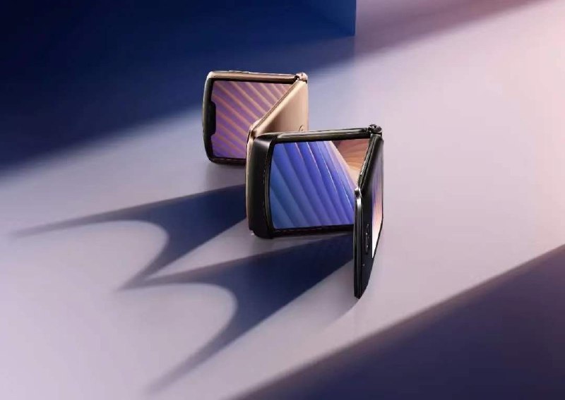 【AppSo 科技早报 - 0911】1. 华为发布鸿蒙 2.0 系统2. 摩托罗拉 Razr 刀锋 5G 折叠手机发布3. 苹果为员工设计两种定制口罩4. 腾讯会议用户数破 1 亿，发布企业版本5. 微信小程序日活超 4 亿6. 华为 FreeBud Pro 正式发布7. 育碧举行 Ubisoft Forward 发布会8. 斗鱼「直播 + 云游戏」互动玩法即将上线，「你行你上」将成为现实详情点击👉