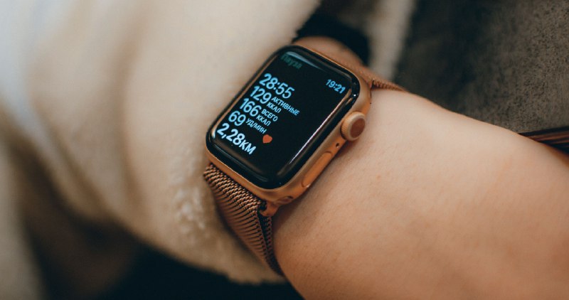 【APPSO 科技早报 - 0519】1. Apple Watch Series 8 或采用全新设计2. 苹果发布 iOS 15.6 Beta 13. 马斯克盛赞微信功能强大4.Apple Music 推出新演唱会直播系列5.国内首个虚拟文物解说员「文夭夭」正式亮相6.中国电信推出无需更换卡号拨打卫星电话业务7.OPPO Pad Air 平板电脑官宣8.乐高发布梵高《星夜》积木套装9.索尼PS5新增粉/蓝/紫三种定制面板10.迪士尼公布《女绿巨人》预告片详情点击👉 