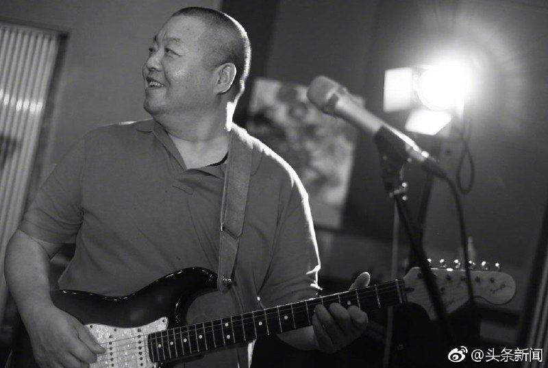 【歌手臧天朔去世 享年54岁】今天四点五十六分，著名歌手臧天朔去世
