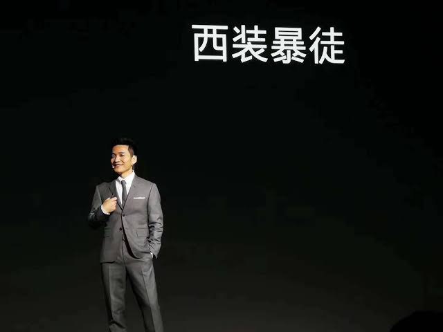 【传一加创始人刘作虎回归OPPO出任高级副总裁】据澎湃、新浪科技等媒体报道，OPPO近期进行组织架构调整，一加手机创始人、CEO刘作虎回归OPPO，担任OPPO高级副总裁，公司产品线总负责人