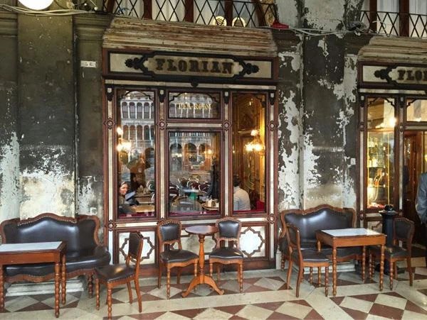 近日，刚刚过完300周年生日的花神咖啡馆宣布即将停业倒闭，刚好在看到相关的信息，这里讲一下