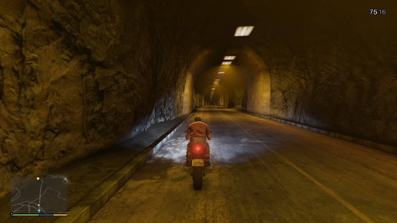 GTA 里过隧道的时候导航是没有信号的