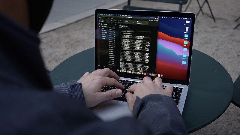 【APPSO 科技早报 - 1221】1. 苹果 M2 处理器开发已近完成2. 主播薇娅偷逃税被罚 13.41 亿3.「铁血社区」宣布将永久关闭4. iOS 16 或不支持 iPhone 6s/6s Plus5.小冰数字孪生主播正式上线6.北京市网信办依法约谈处罚知乎网7.realme 举行 GT2 系列特别活动8.iQOO Neo5S 正式发布9.OnexPlayer mini 掌机正式发布10. 《平原上的火焰》撤档延期上映详情点击👉 