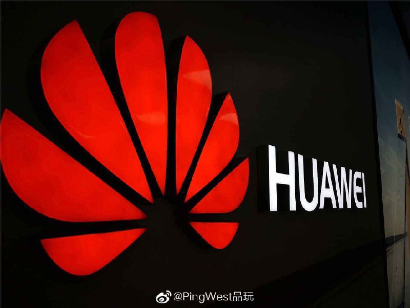 【华为要求美国最大运营商Verizon支付超过230项专利的许可费用，总金额超10亿美元】 6月13日讯，华为早在今年2月份就提出要“解决专利许可费问题”，这些专利涉及到了Verizon的20多家供应商公司的网络设备，其中包括一些美国主要科技公司，当然这些公司会对Verizon公司进行赔偿