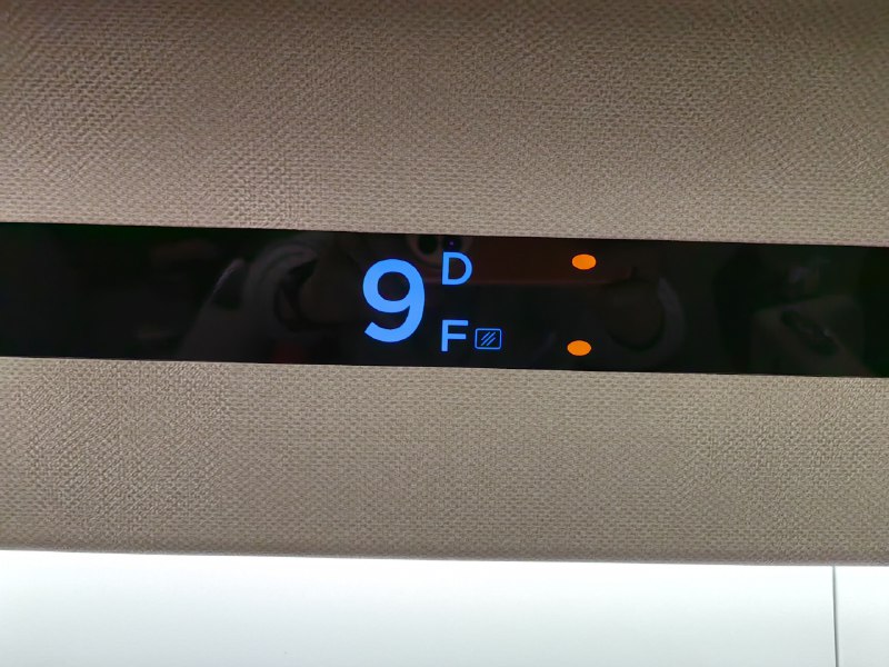 高铁的这个指示灯，让乘坐有了更好的体验