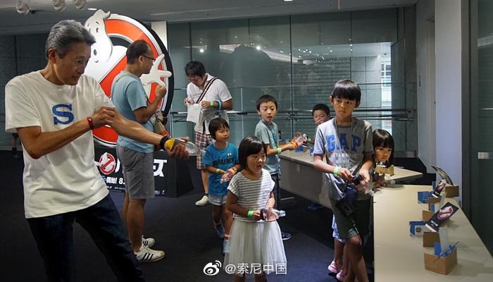 【索尼CEO平井一夫正式退休】6月18日讯，索尼CEO平井一夫今日起正式退休，退休后将担任索尼高级顾问，为公司提供咨询服务