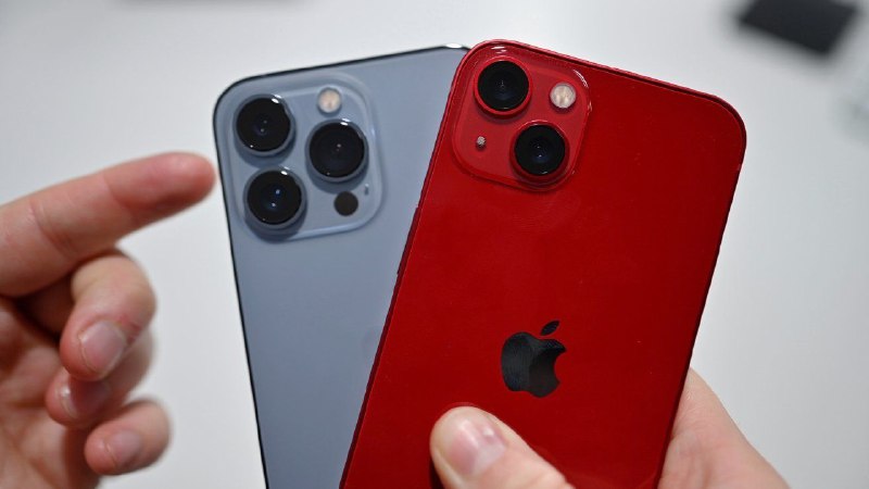 【APPSO 科技早报 - 1223】1. 立讯精密正新建大型 iPhone 组装工厂2. 全新 27 英寸 iMac 将有多种颜色3.iPhone 为全球销量最高 5G 手机4. 淘宝拟禁止「好评返现」等行为5.芒果 TV 将上调会员价格6.荣耀首款折叠屏手机 Magic V 官宣7.知网下调硕士、博士学位论文下载费用8.Under Armour 推出首个跨平台 NFT 球鞋9. 2022 年 1 月份 PS+ 会免游戏曝光10. 豆瓣发布 2021 年度电影榜单详情点击👉 