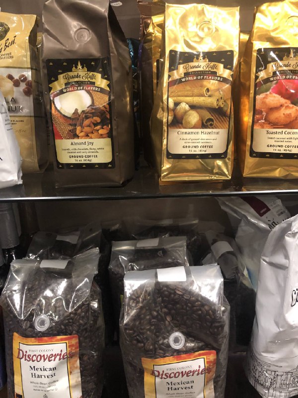 #身边的体验细节# 我居然才醒悟过来咖啡包装上的小圆洞是用来让顾客闻味道的